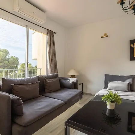 Flores 5 - Large Townhouse