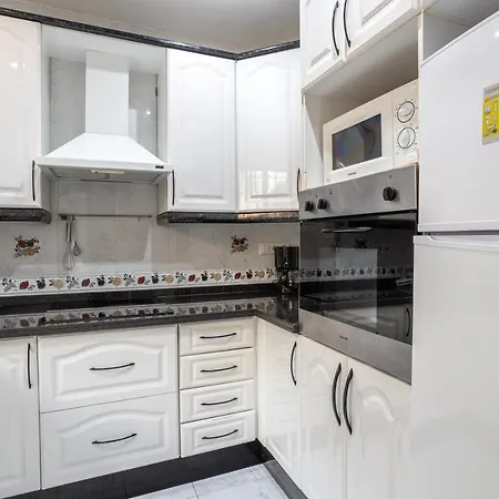 Flores 5 - Large Townhouse * Nerja