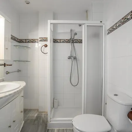 Сasa de vacaciones Flores 5 - Large Townhouse *