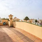 Flores 5 - Large Townhouse