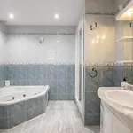 Flores 5 - Large Townhouse *